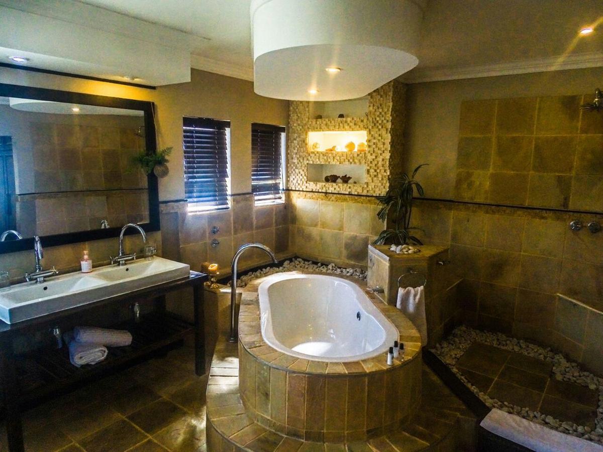 Fairways Hotel 발리토 외부 사진